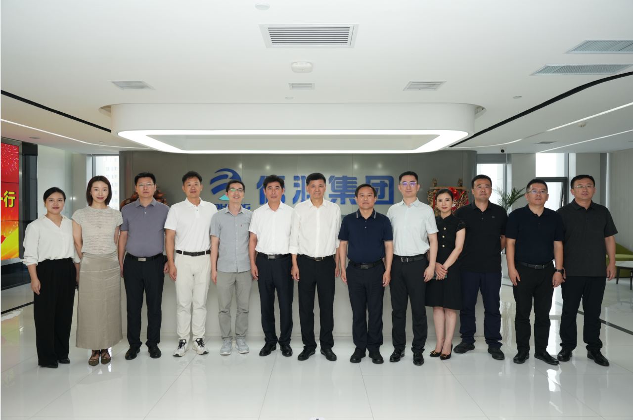 熱烈歡迎威海市、環(huán)翠區領(lǐng)導一行蒞臨佰鴻集團考察指導